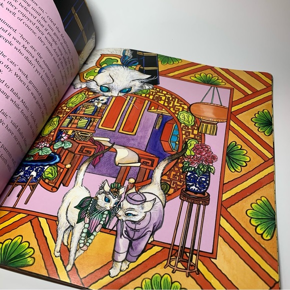 The Chinese Siamese Cat Children's Book beautiful artwork - Picture 4 of 12